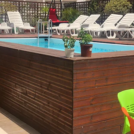 Sunrise Cameria Hotel 3*