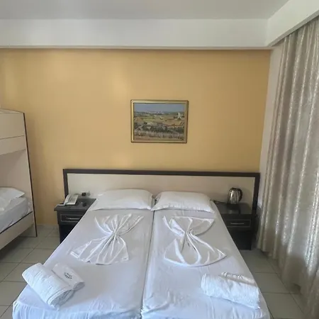 Sunrise Cameria Hotel 3*