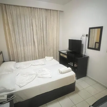 Hotel Sunrise Cameria