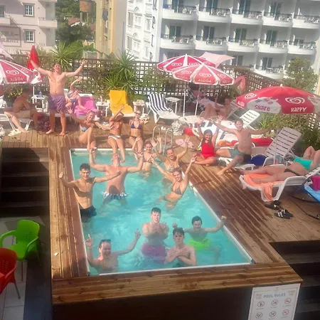 Szálloda Sunrise Cameria 3*